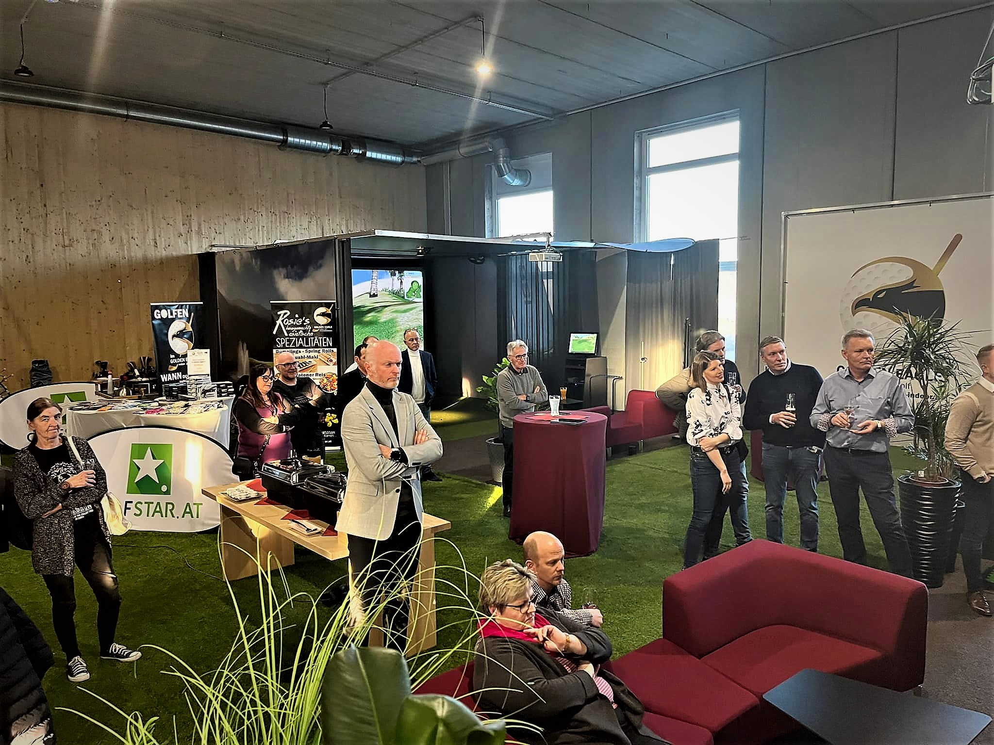 eagle-indoor-golf-online-praesentation-cx60-mazda-mayer-event